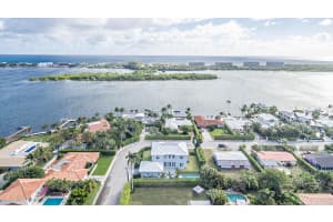 7919 Flagler Ct, West Palm Beach, FL 33405, Sold 04/10/18