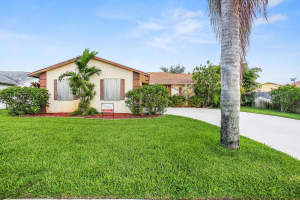 6052 Plains Dr, Lake Worth, FL 33463, Sold 09/26/17