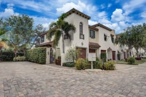825 Via Villagio, Hypoluxo, FL 33462, Sold 02/26/18