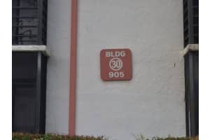 905 NE 209th St, Miami, FL 33179, Sold 08/30/17