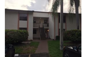 905 NE 209th St, Miami, FL 33179, Sold 08/30/17