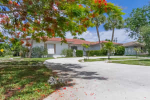 920 SW 2nd St, Boca Raton, FL 33486, Sold 01/25/18