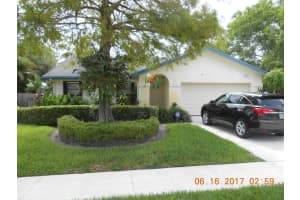 130 Parkwood Dr, Royal Palm Beach, FL 33411, Sold 11/27/17