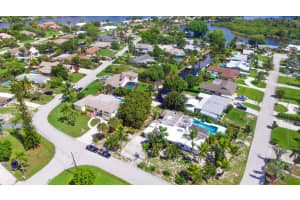 6913 Kingston Dr, Lake Worth, FL 33462, Sold 08/11/17