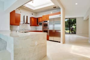 6913 Kingston Dr, Lake Worth, FL 33462, Sold 08/11/17