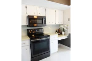 201 SW 1st St, Boca Raton, FL 33432, Sold 07/28/17