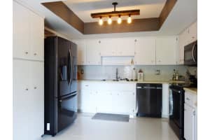 201 SW 1st St, Boca Raton, FL 33432, Sold 07/28/17