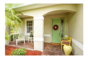 701 East Ocracoke Square SW, Vero Beach, FL 32968, Sold 07/19/17