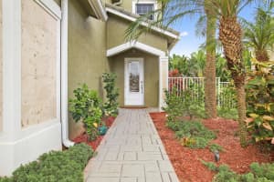 8020 NW 70th Ave, Parkland, FL 33067, Sold 08/17/17