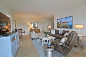 3230 S Ocean Blvd a502, Palm Beach, FL 33480, Sold 09/29/17