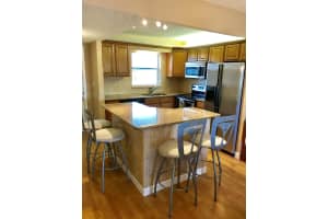 805 W Oakland Park Blvd APT D18, Wilton Manors, FL 33311, Sold 07/28/17