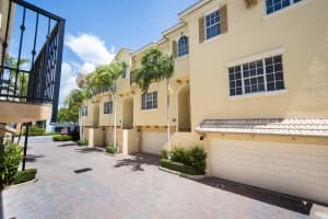 609 Renaissance Wy, Delray Beach, FL 33483, Sold 04/13/18