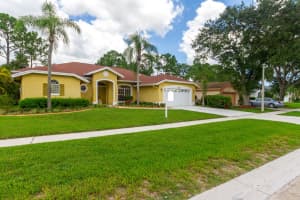 142 Lexington Dr, Royal Palm Beach, FL 33411, Sold 08/11/17