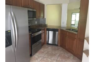 236 Par Dr, Royal Palm Beach, FL 33411, Sold 08/08/17