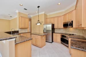 375 SW 17th St, Boca Raton, FL 33432, Sold 08/24/17