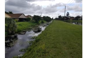 5333 Garden Hills Cir #55a, West Palm Beach, FL 33415, Sold 12/11/17