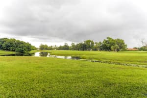 2040 Greenview Shores Blvd, Wellington, FL 33414, Sold 08/31/17