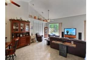 390 21st Ct SW, Vero Beach, FL 32962, Sold 12/22/17
