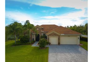 3040 NW Crystal Lake Dr, Jensen Beach, FL 34957, Sold 10/03/17