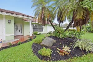 9266 Winding Woods Dr, Lake Worth, FL 33467, Sold 09/29/17