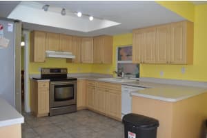 5059 Woodstone Cir N, Lake Worth, FL 33463, Sold 12/01/17