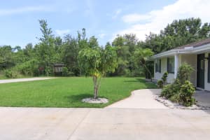 2313 4th Ave SE, Vero Beach, FL 32962, Sold 09/27/17