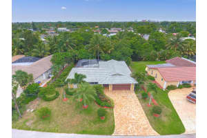 641 NW 10th Ct, Boca Raton, FL 33486, Sold 08/18/17