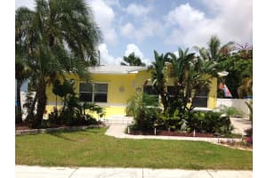 817 NW 7th Ave, Dania Beach, FL 33004, Sold 12/26/17