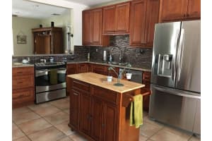 817 NW 7th Ave, Dania Beach, FL 33004, Sold 12/26/17