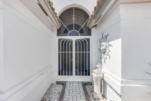 8685 Windy Cir, Boynton Beach, FL 33472, Sold 09/29/17