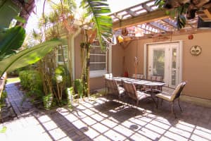 2460 45th Ave, Vero Beach, FL 32966, Sold 08/31/17