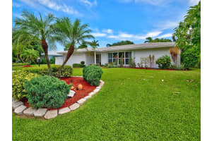 370 NW 11th Ave, Boca Raton, FL 33486, Sold 09/28/17