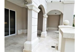 1 N Ocean Blvd, Boca Raton, FL 33432, Sold 01/08/18