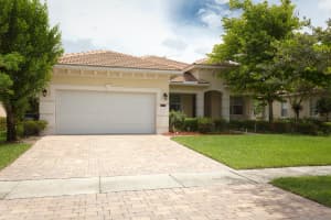 6712 Osage Cir, Greenacres, FL 33413, Sold 08/31/17