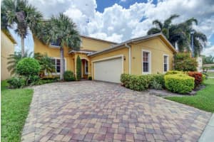 838 Fieldstone Way, West Palm Beach, FL 33413, Sold 11/20/17