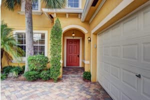 838 Fieldstone Way, West Palm Beach, FL 33413, Sold 11/20/17