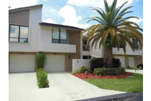 6082 Glendale Dr, Boca Raton, FL 33433, Sold 08/31/17