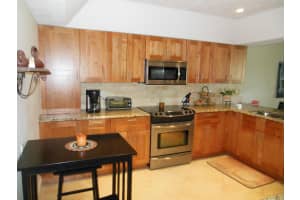 6082 Glendale Dr, Boca Raton, FL 33433, Sold 08/31/17