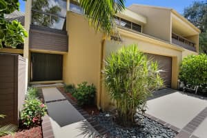 702 St Albans Dr, Boca Raton, FL 33486, Sold 09/22/17
