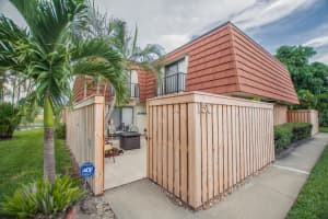 3900 County Line Rd #15c, Tequesta, FL 33469, Sold 10/03/17