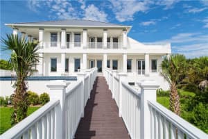 12020 Seaview Dr, Vero Beach, FL 32963, Sold 08/31/17