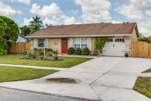 4692 Carthage Cir S, Lake Worth, FL 33463, Sold 09/22/17