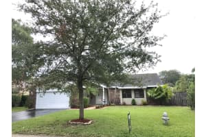 4425 NW 113th Way, Coral Springs, FL 33065, Sold 10/31/17