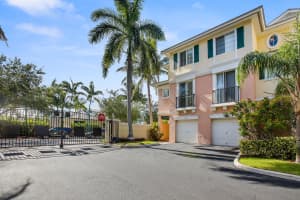 245 NE 2nd St, Delray Beach, FL 33444, Sold 10/30/17