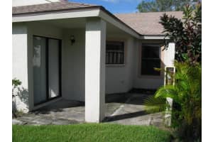 2818 Stoneway Ln, Fort Pierce, FL 34982, Sold 09/26/17