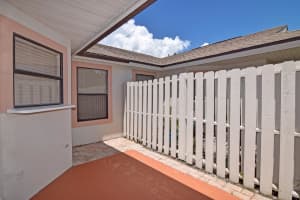 2832 Stoneway Ln, Fort Pierce, FL 34982, Sold 08/30/17