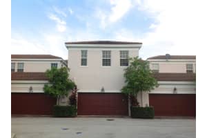 818 NW 83rd Ln, Boca Raton, FL 33487, Sold 11/06/17