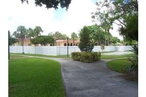 872 SW 9th St Cir, Boca Raton, FL 33486, Sold 01/18/18