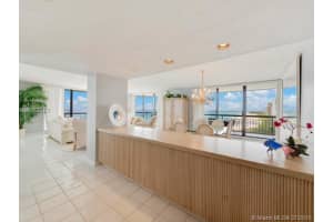 MLS# R10353067, Singer Island, Florida 33404