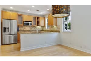 349 E Mallory Cir, Delray Beach, FL 33483, Sold 09/27/17